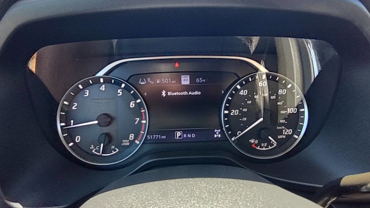 Used 2022 Nissan Titan SV w/ SV Convenience Package image 22