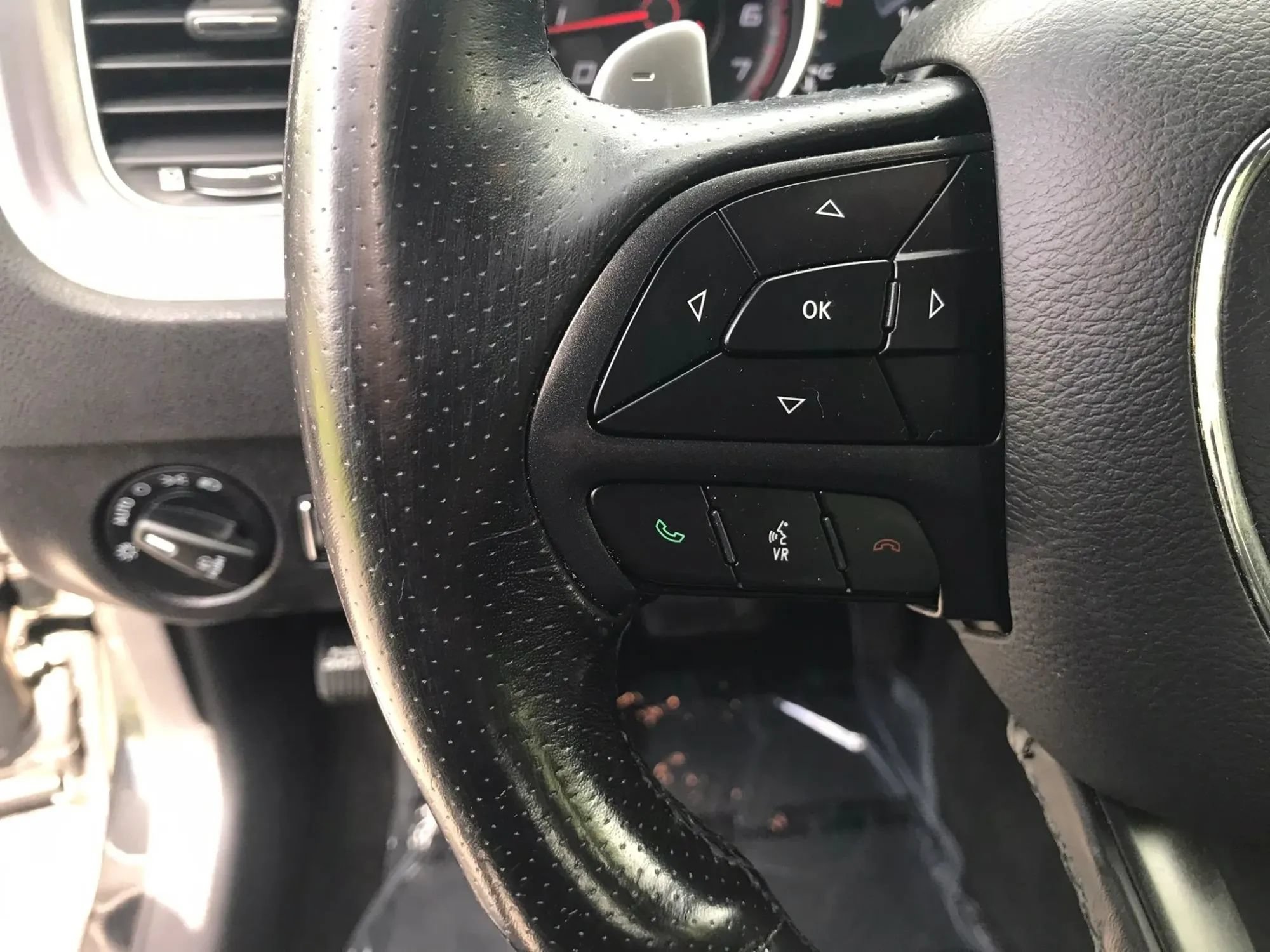 Used 2019 Dodge Charger SXT AWD/4WD image 16