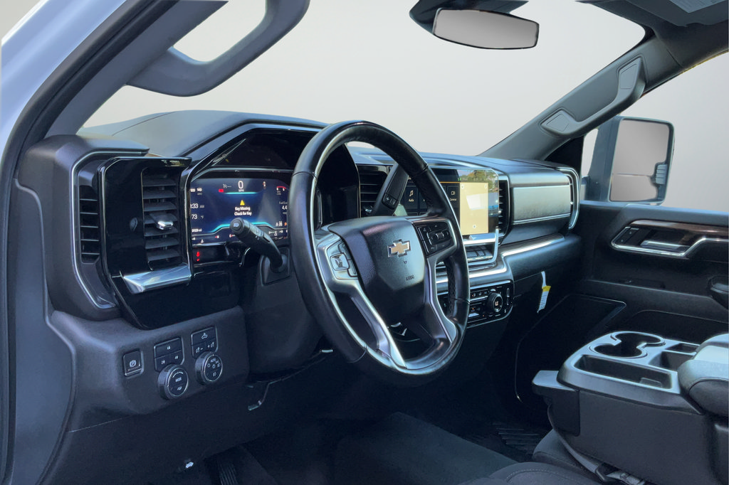 Used 2024 Chevrolet Silverado 2500 LT AWD/4WD image 23