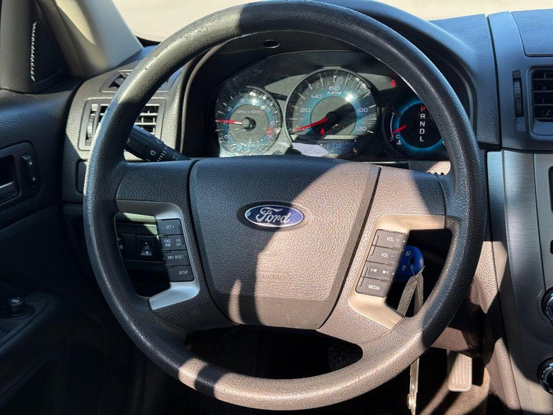 Used 2012 Ford Fusion SE image 12