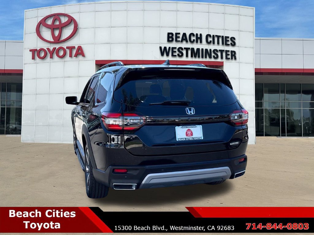 Used 2024 Honda Pilot Touring image 9