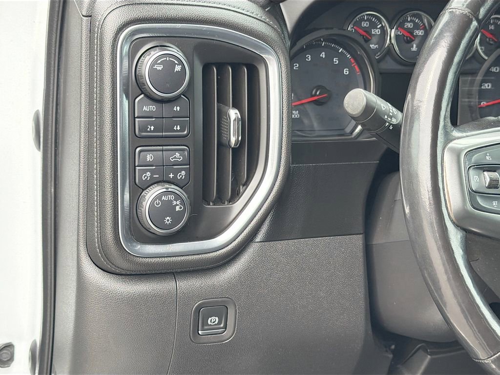 Used 2019 Chevrolet Silverado 1500 RST image 10