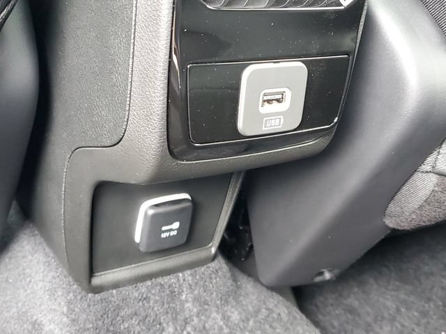New 2026 Jeep Compass Limited w/ Sun, Sound & Navigation Group AWD/4WD image 12