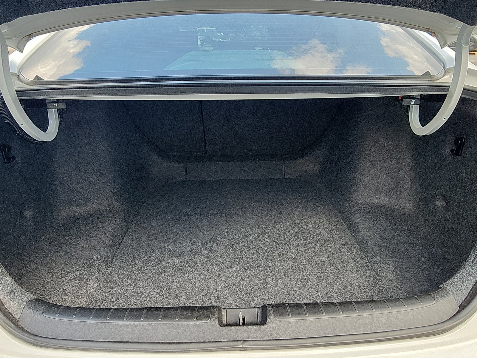 Used 2019 Honda Accord EX-L image 26
