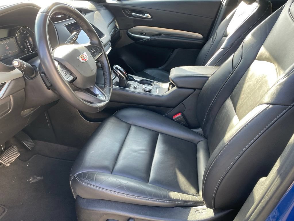 Used 2023 Cadillac XT4 Premium Luxury FWD image 9