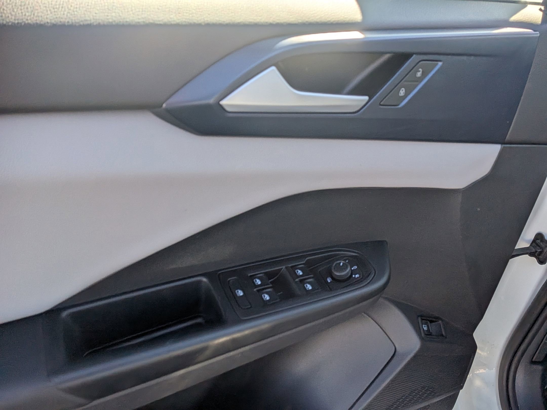 Used 2022 Volkswagen Taos SE AWD/4WD image 15