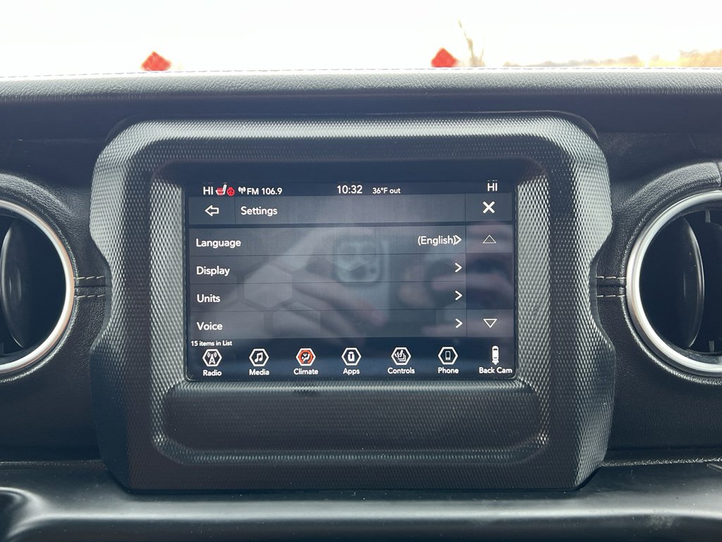 Used 2019 Jeep Wrangler Unlimited Sahara w/ Cold Weather Group image 27