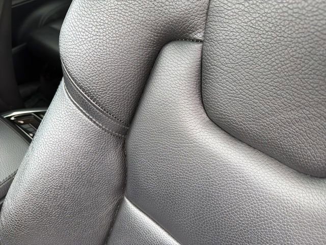 Used 2022 Volvo XC90 T6 Momentum w/ Climate Package image 15