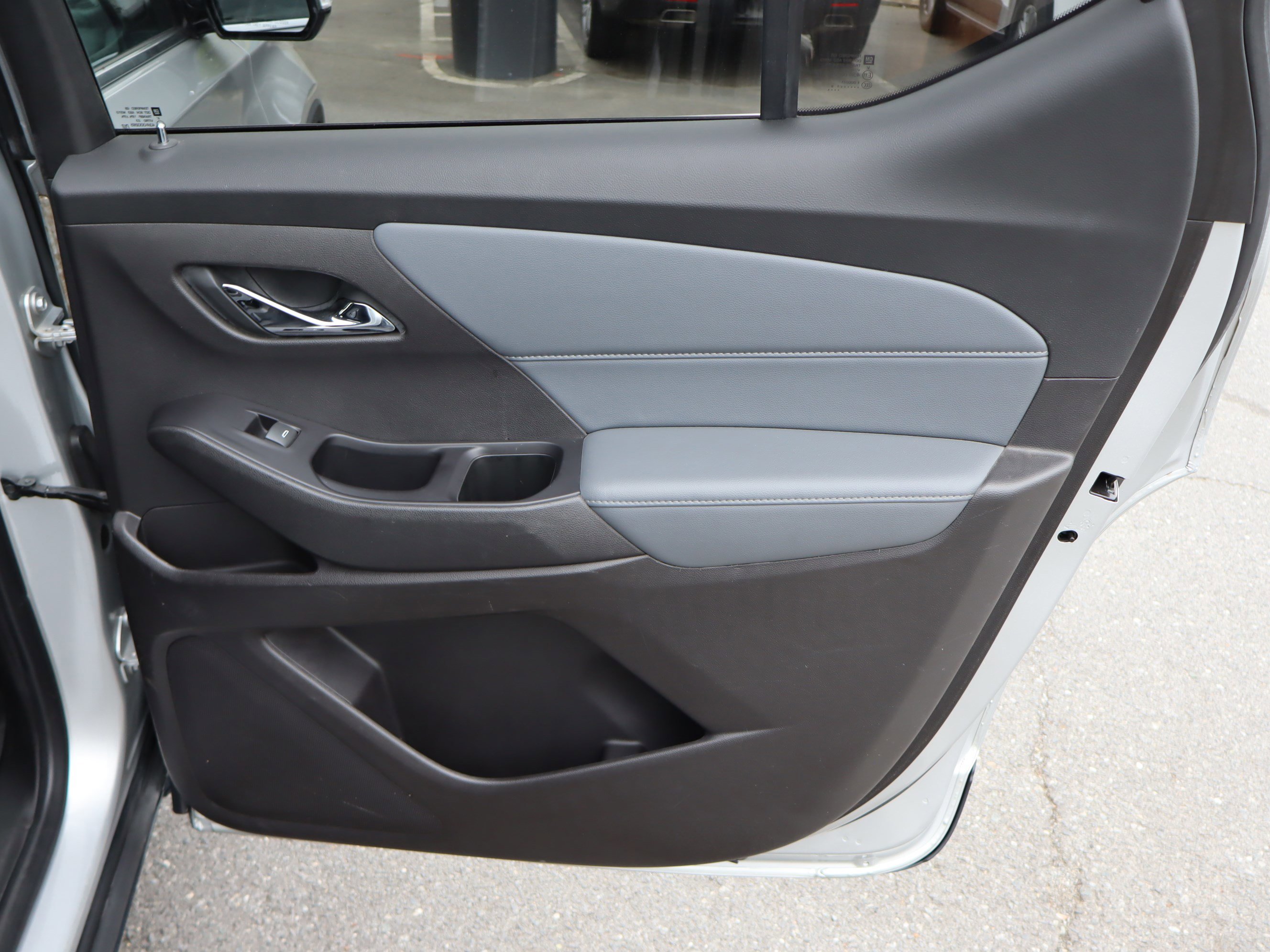 Used 2019 Chevrolet Traverse LT w/ LT Premium Package FWD image 35