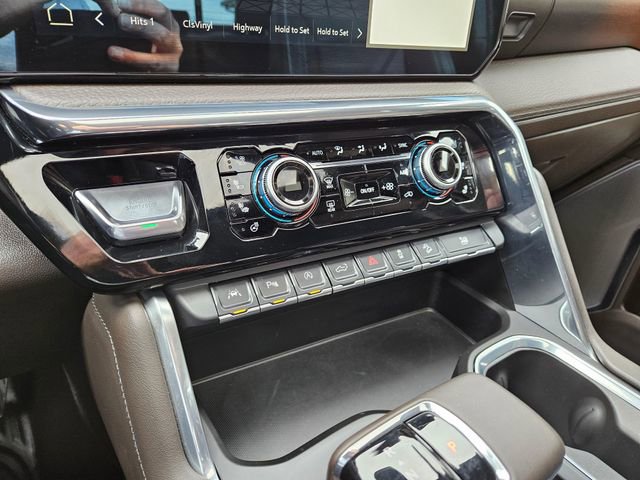 Used 2024 GMC Sierra 1500 Denali AWD/4WD image 32