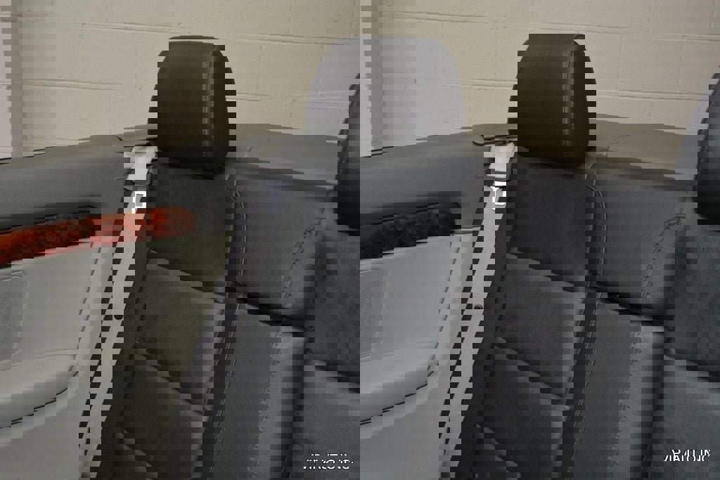 Used 2003 Audi A4 3.0 FWD image 25