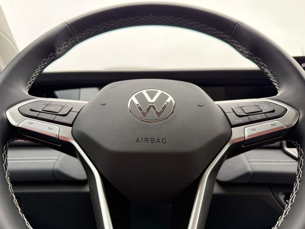 New 2026 Volkswagen Tiguan SE AWD/4WD image 38