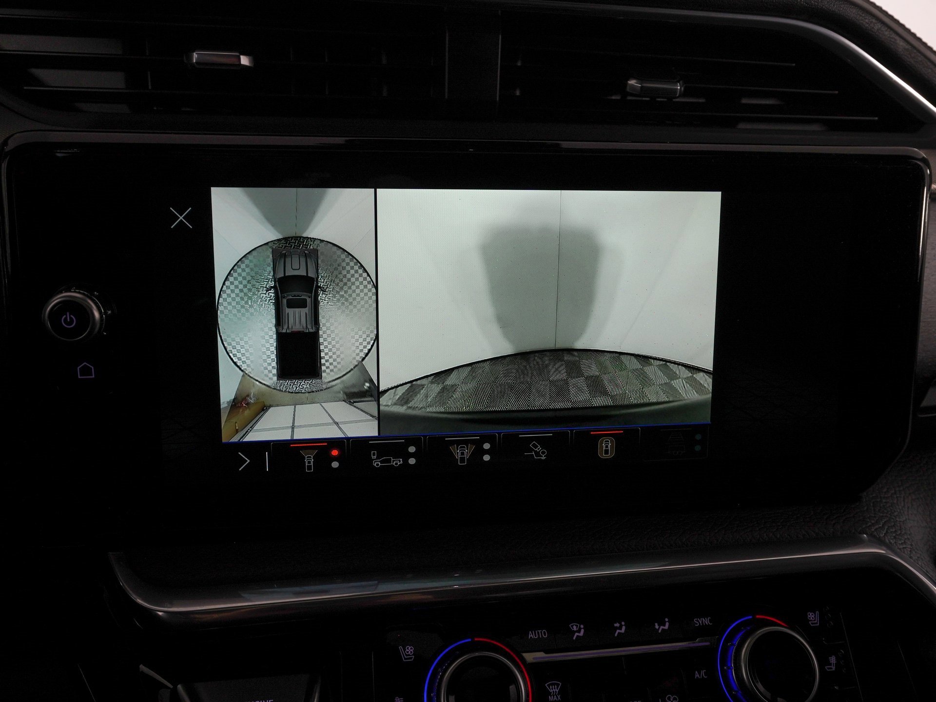 Used 2025 GMC Sierra 2500 Denali w/ Denali Reserve Package image 26