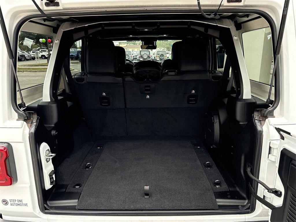 Certified 2025 Jeep Wrangler Sahara w/ Safety Group image 32