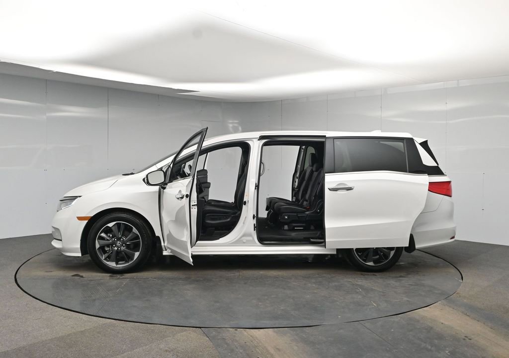 Used 2023 Honda Odyssey Elite image 48