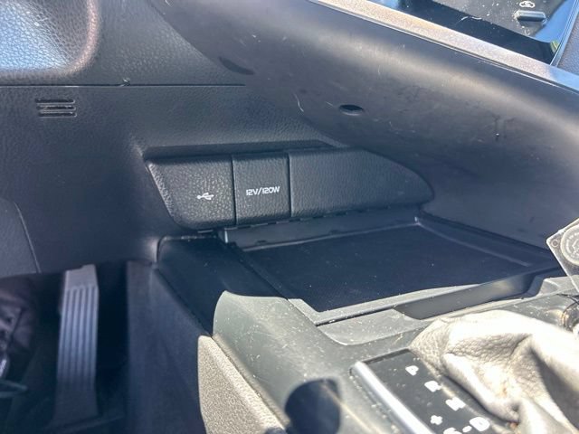 Used 2020 Toyota Camry SE FWD image 25