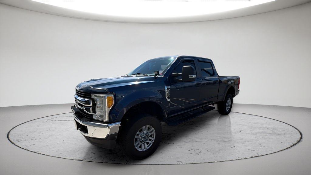 Used 2017 Ford F250 XL w/ STX Appearance Package AWD/4WD image 9