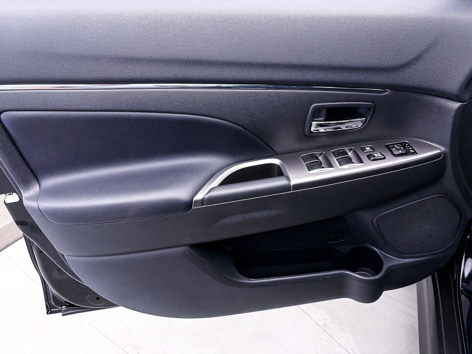 Used 2026 Mitsubishi Outlander Sport SEL AWD/4WD image 15