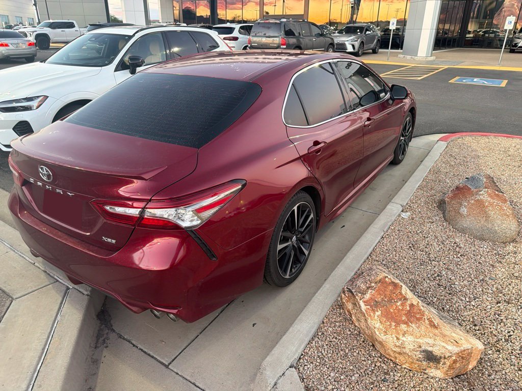 Used 2018 Toyota Camry XSE FWD image 4