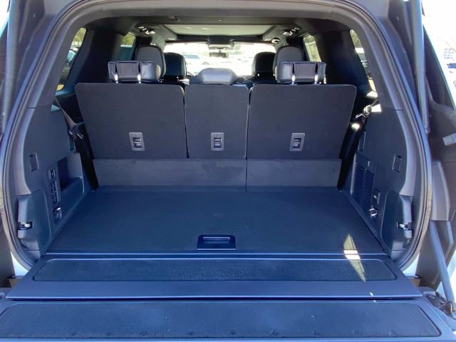 New 2026 Lincoln Navigator Reserve w/ Jet Appearance Package AWD/4WD image 27