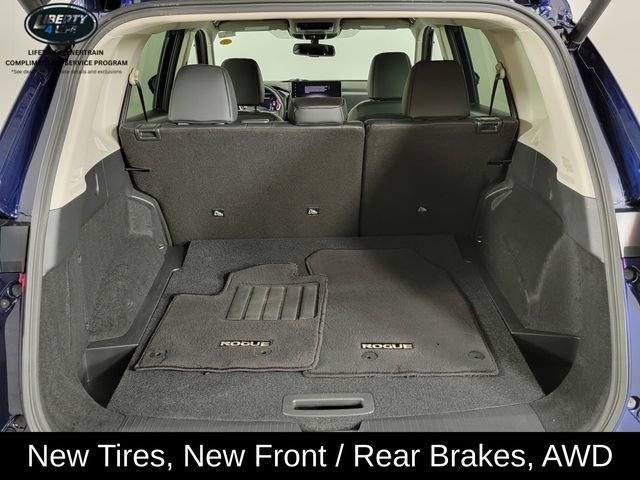 Used 2026 Nissan Rogue SL AWD/4WD image 16