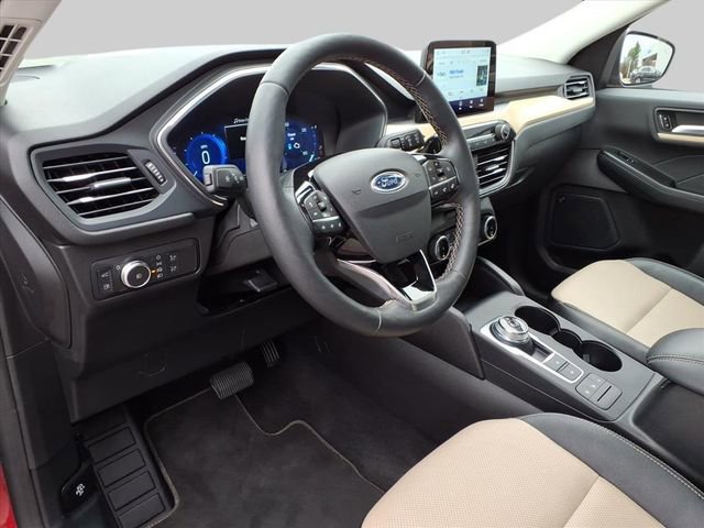 Used 2022 Ford Escape Titanium w/ Titanium Elite Package AWD/4WD image 14