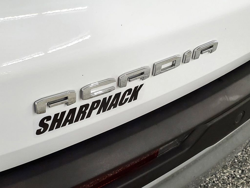 Used 2025 GMC Acadia Elevation image 25