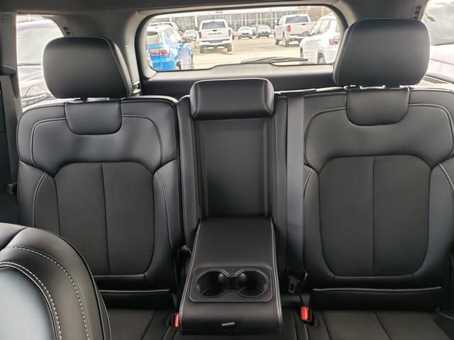 New 2026 Jeep Grand Cherokee Altitude AWD/4WD image 15