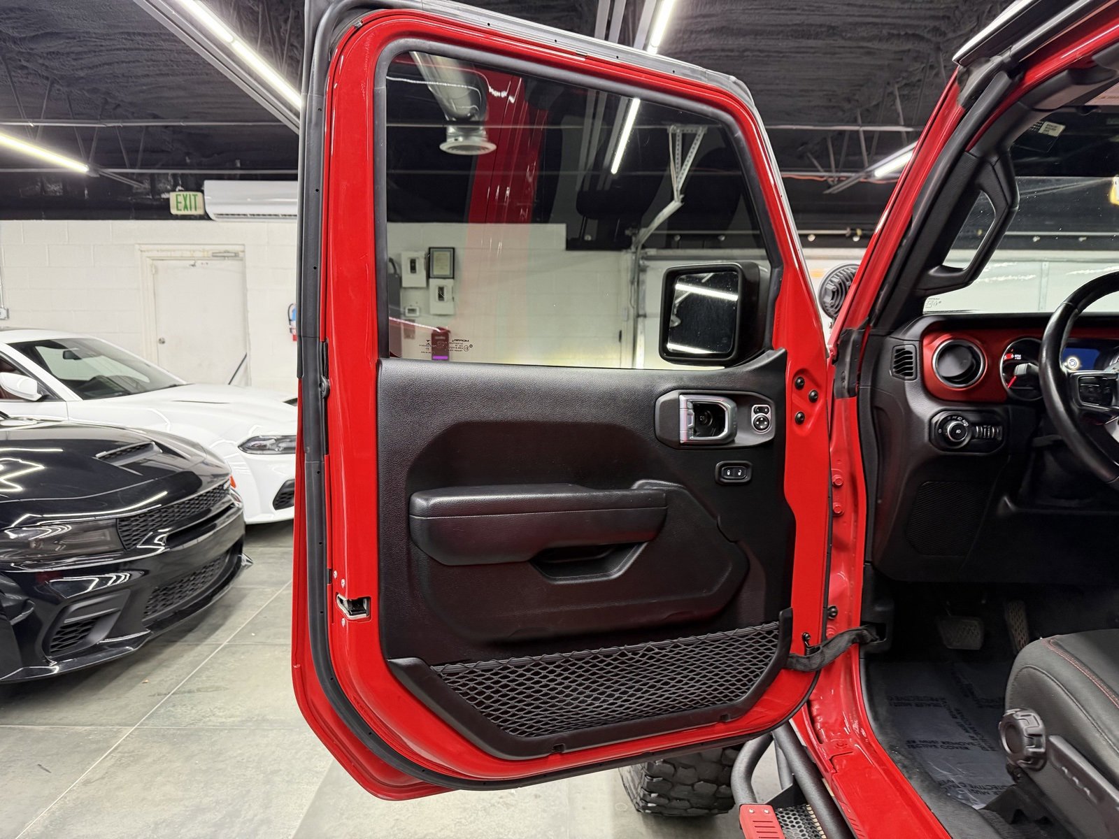 Used 2021 Jeep Wrangler Unlimited Rubicon w/ Cold Weather Group image 21