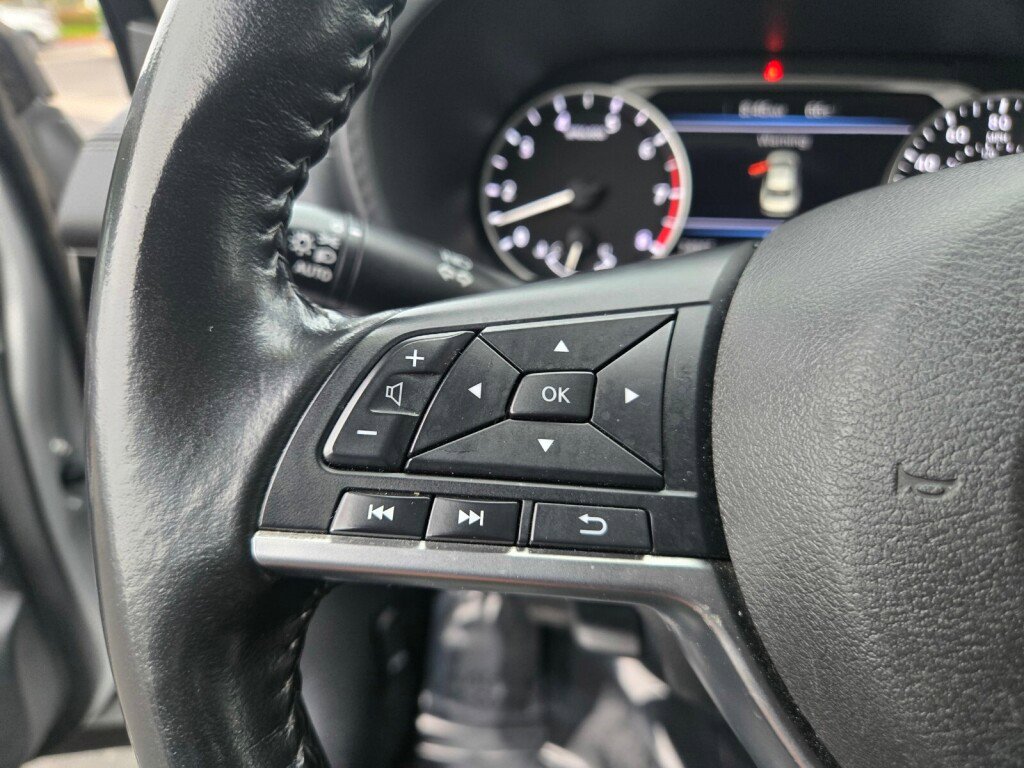 Used 2022 Nissan Sentra SV image 24