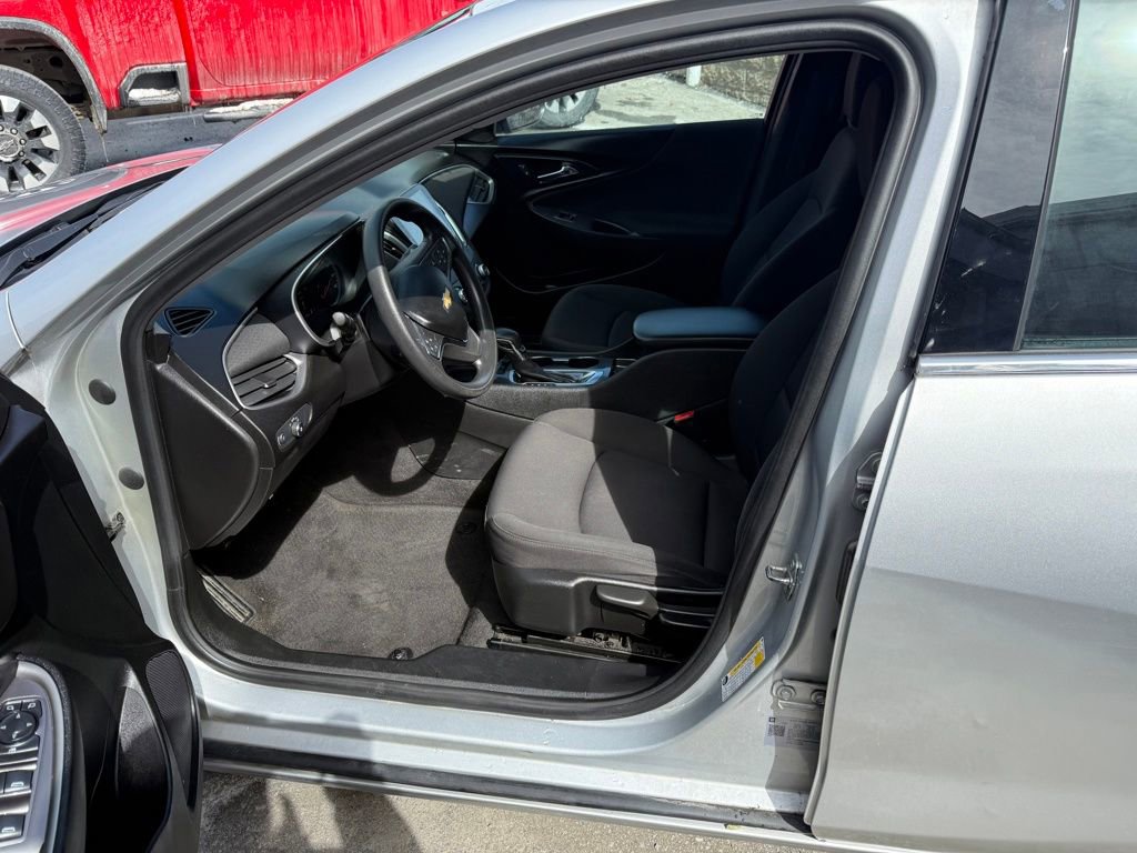 Used 2021 Chevrolet Malibu LS image 10