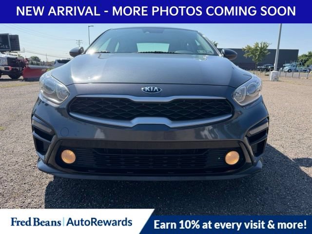 Used 2019 Kia Forte LXS FWD image 2