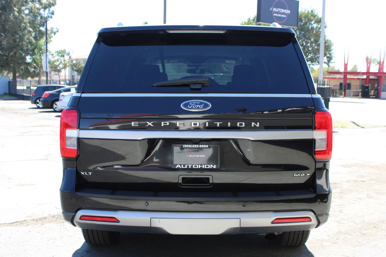 Used 2023 Ford Expedition Max XLT image 37
