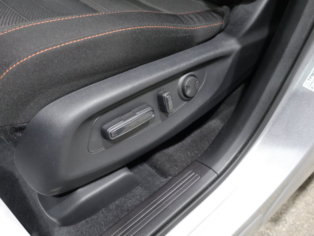 Used 2026 Honda CR-V Sport image 12