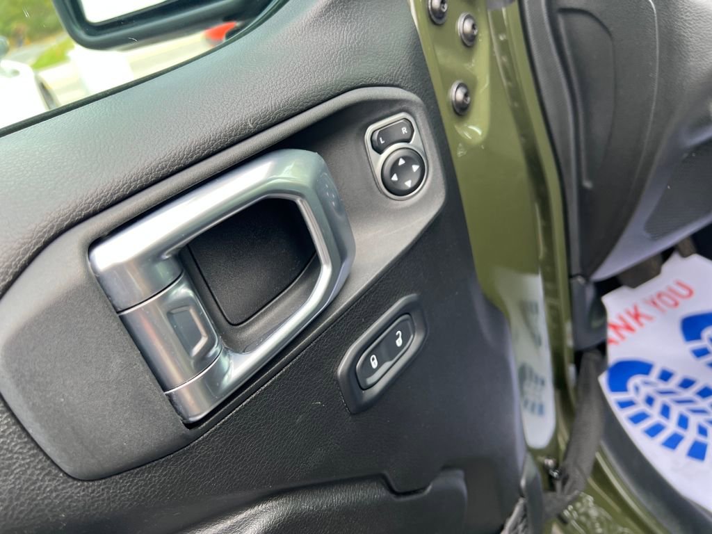 Used 2023 Jeep Wrangler Unlimited Rubicon 4xe image 16