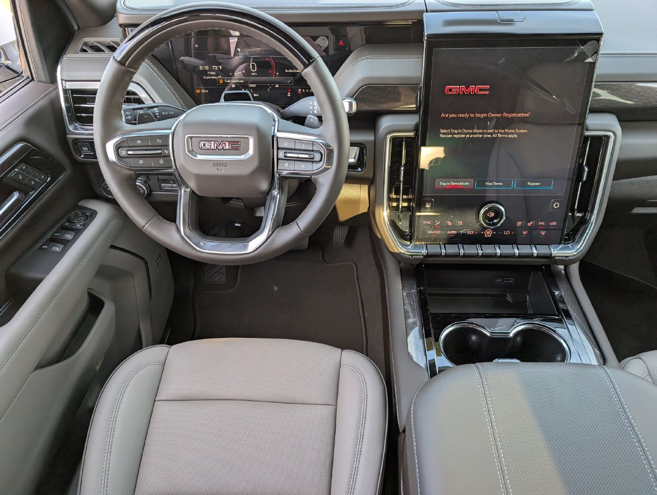 New 2026 GMC Yukon Elevation w/ Elevation Premium Package RWD image 9