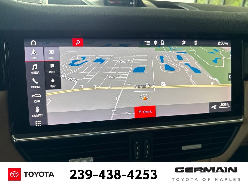 Used 2021 Porsche Cayenne AWD/4WD image 13