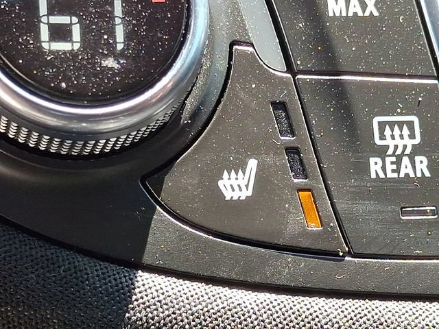 Used 2022 Chevrolet Malibu LT FWD image 23