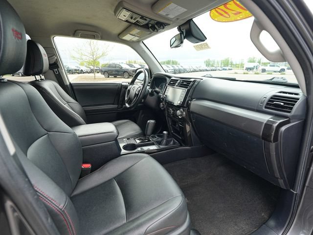 Used 2020 Toyota 4Runner TRD Off-Road Premium AWD/4WD image 22