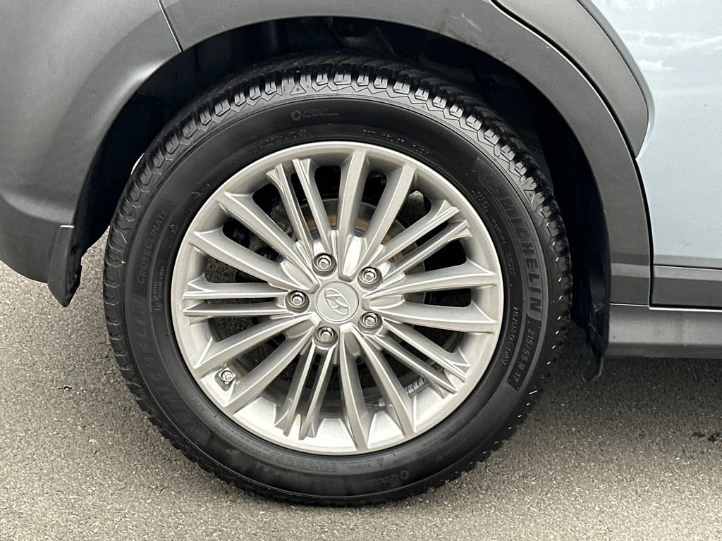 Used 2018 Hyundai Kona SEL image 6