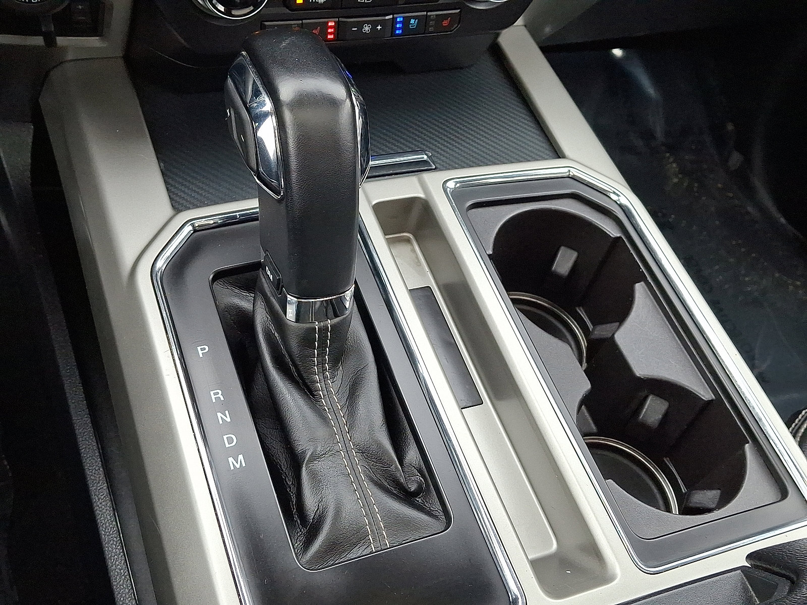 Certified 2019 Ford F150 Lariat w/ Equipment Group 502A Luxury image 15