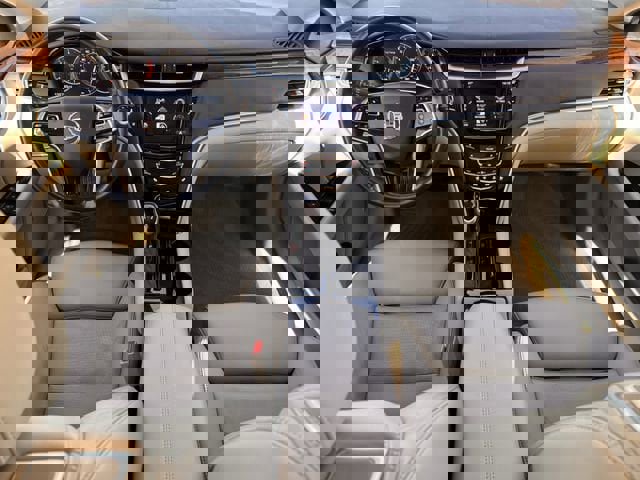 Used 2013 Cadillac XTS Premium image 11