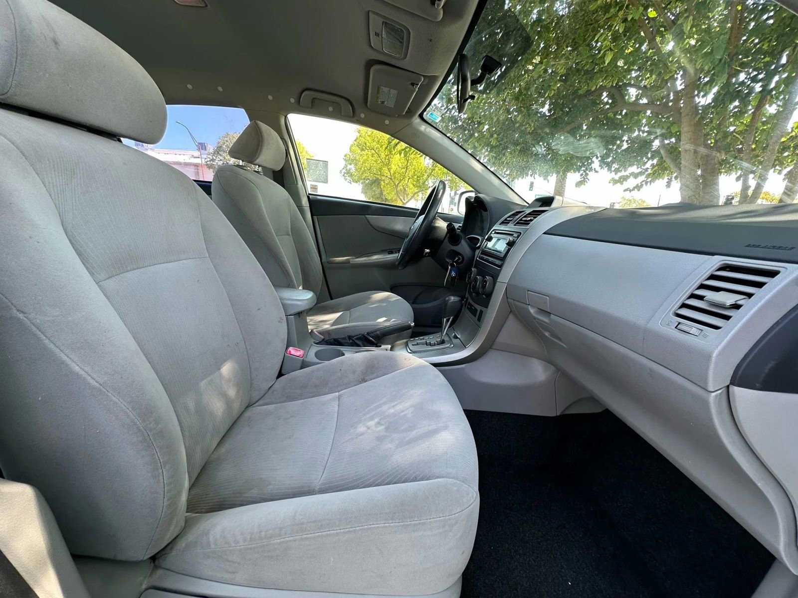 Used 2012 Toyota Corolla LE image 8