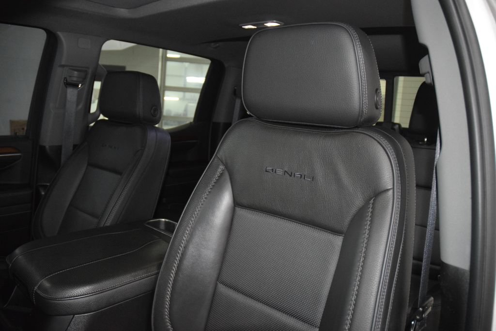 Used 2024 GMC Sierra 1500 Denali w/ Denali Reserve Package AWD/4WD image 44