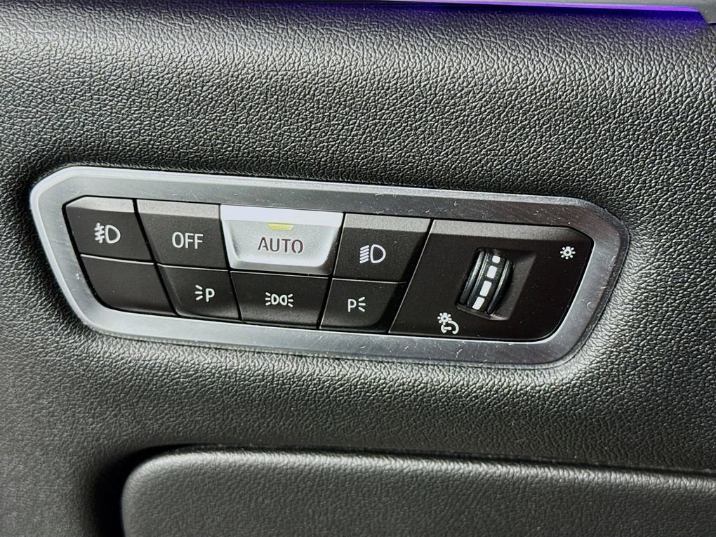 Used 2022 BMW X7 M50i AWD/4WD image 15