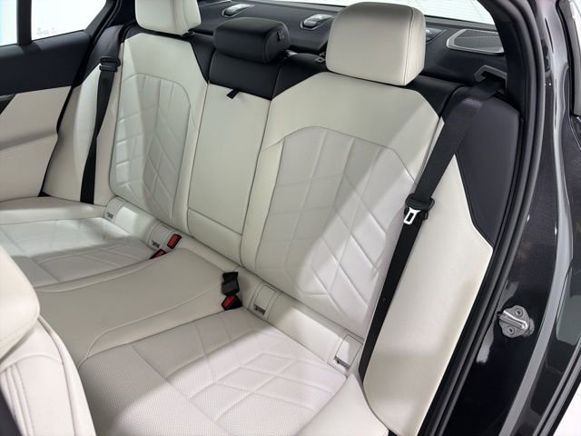 Certified 2024 BMW 530i xDrive w/ Premium Package AWD/4WD image 16