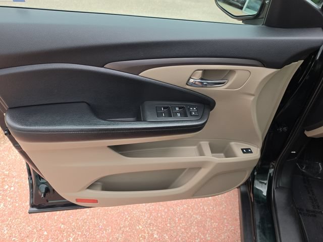 Used 2017 Honda Pilot EX-L image 10