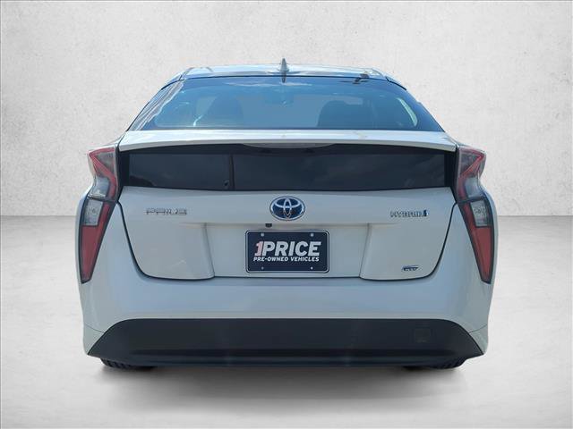 Certified 2016 Toyota Prius Two FWD image 6