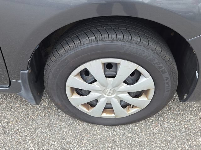 Used 2013 Toyota Corolla L FWD image 16