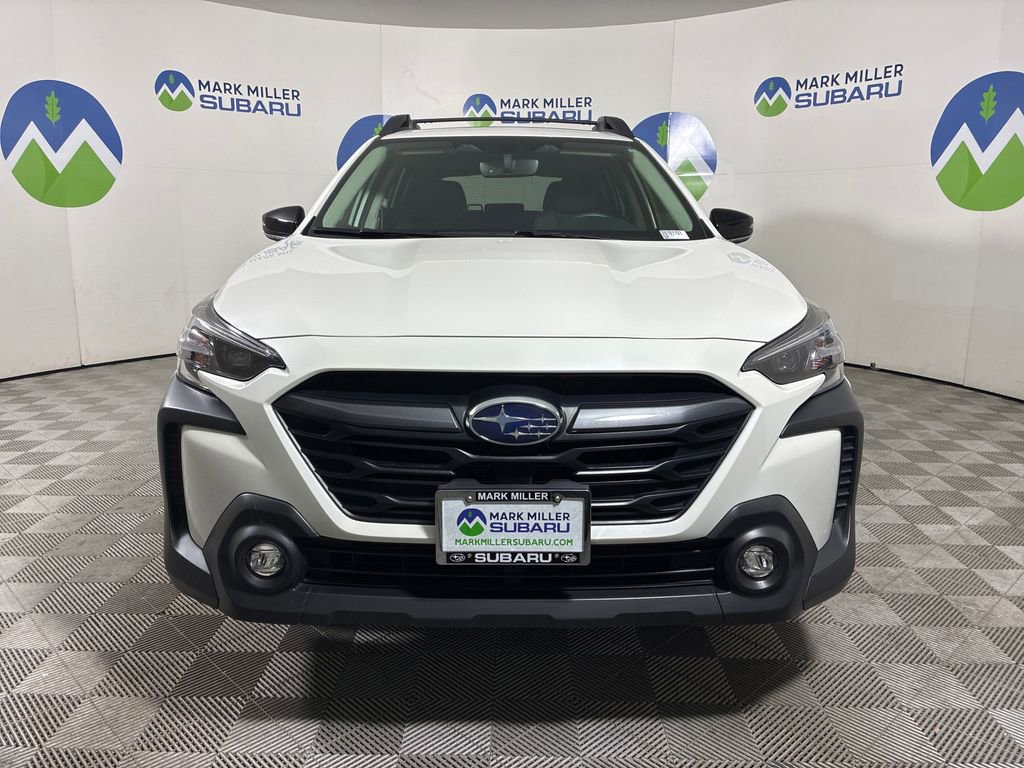 Used 2025 Subaru Outback Premium w/ Popular Package #1 AWD/4WD image 2